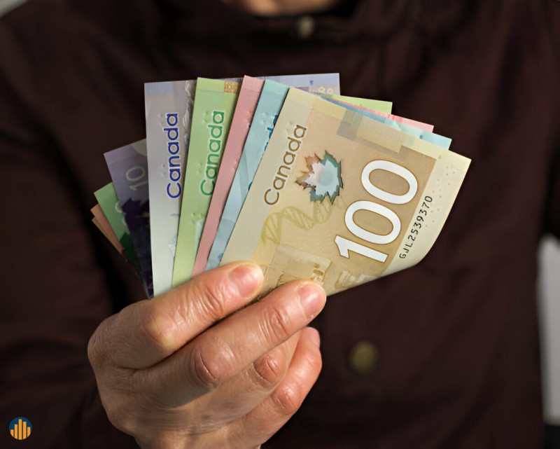 دلار کانادا در قلمرو آشنا