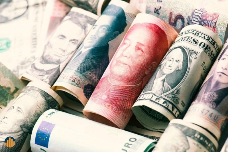 دلار قوی، ارزهای آسیایی را عقب راند